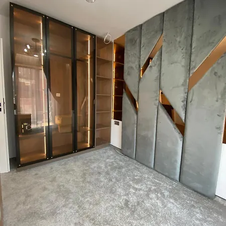 Sweet 9 Slăntjev Brjag